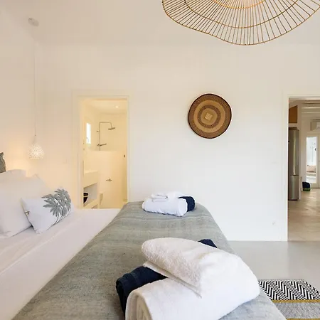 Paralia - Seaside 阿吉亚艾里尼帕罗