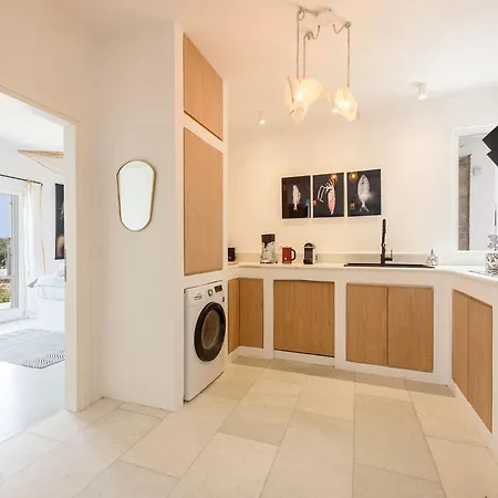 Paralia - Seaside 阿吉亚艾里尼帕罗