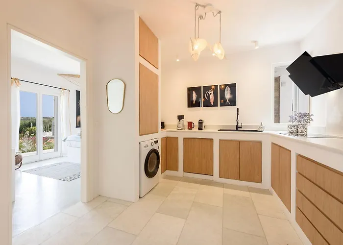 Paralia - Seaside Agia Irini (Paros)